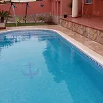 Nyaraló Arel *