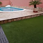 Nyaraló Arel *